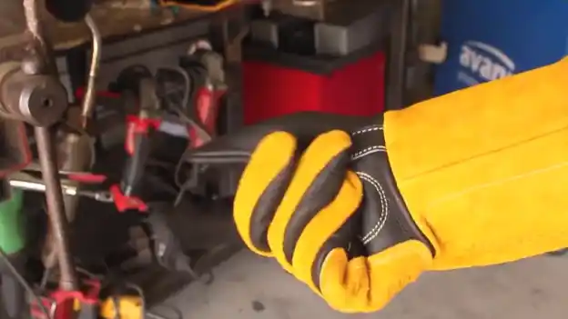 Factors to Consider When Choosing the Best Heat Resistant Welding Gloves