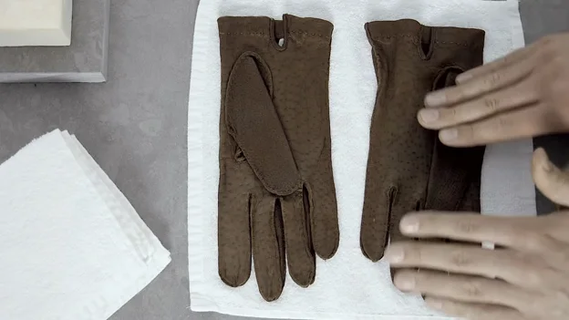 How to wash store welding gloves